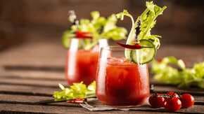 5 Classic Vodka Cocktails To Warm Up Your Winter Evenings 