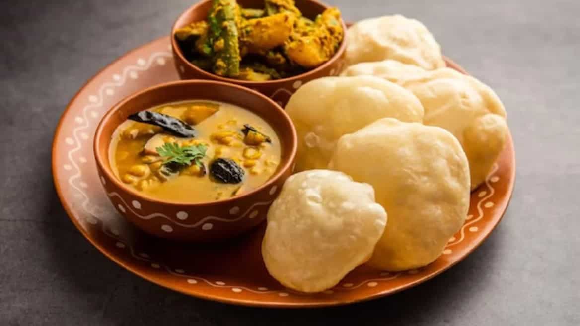Durga Puja 2025: Inside Mahalaya Meal With Bengali Home Chefs