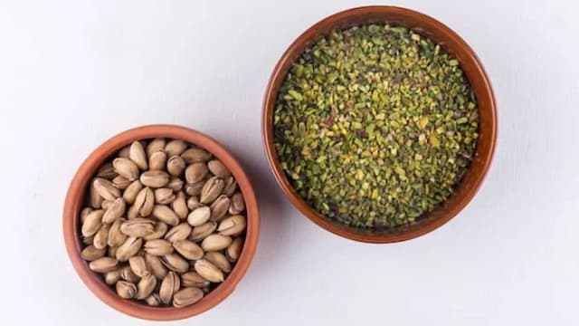 Gujarat’s Mukhwas Tradition: From Ayurvedic Roots To Modern Buzz